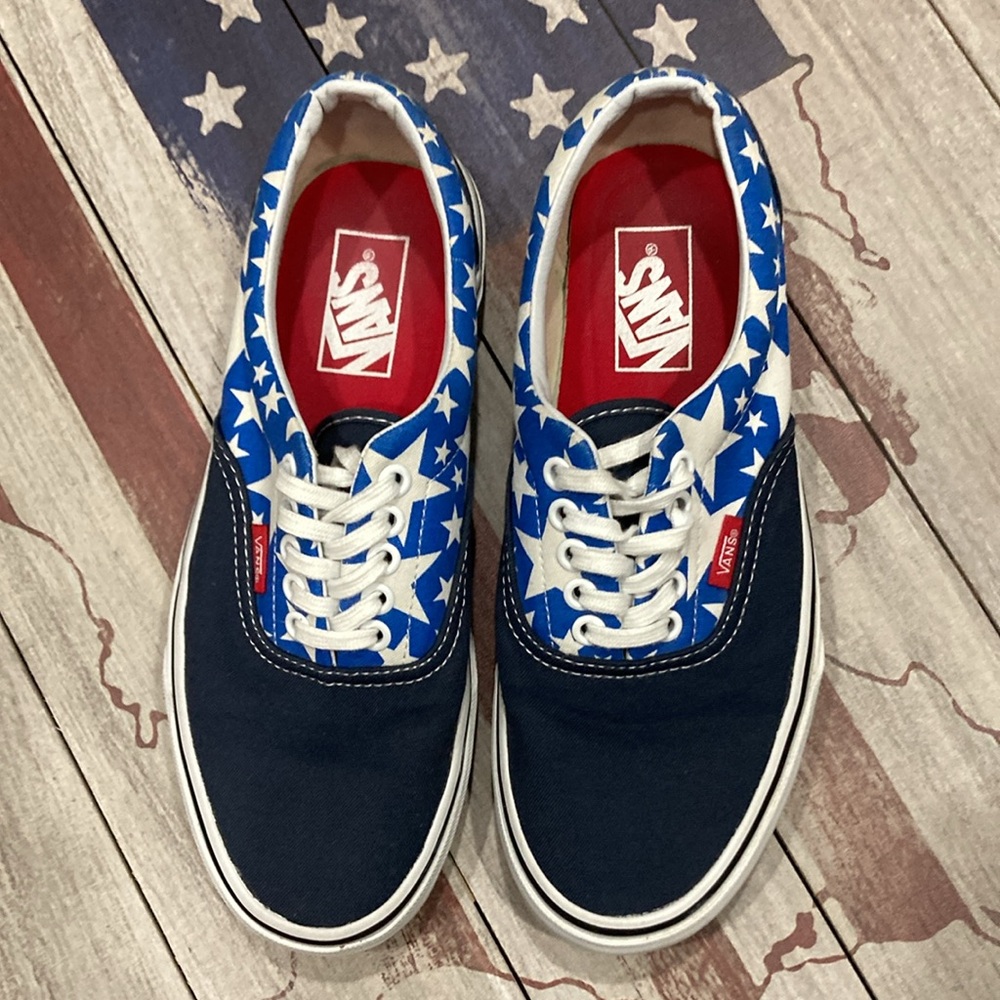 Vans - Picture 2 of 6
